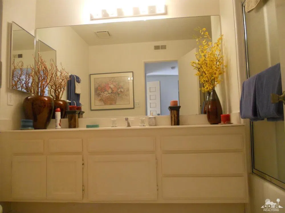 314 Gran Via Palm Desert, CA 92260