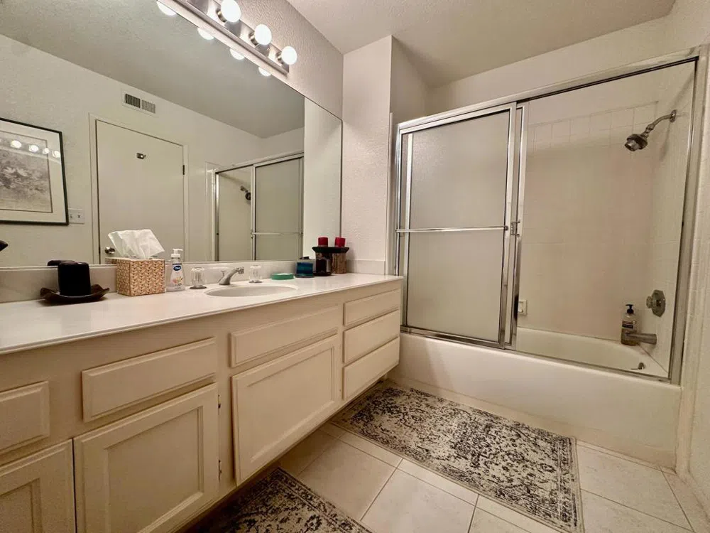 314 Gran Via Palm Desert, CA 92260