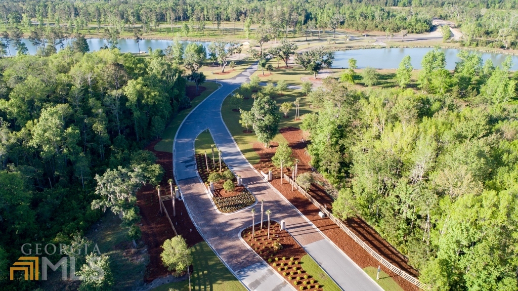 359 Salt Creek Way E