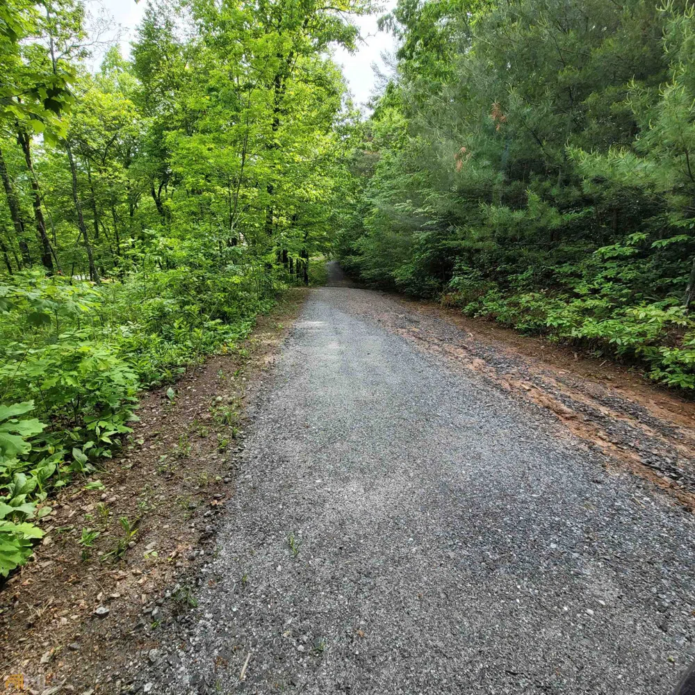4 Oak Forest Acres Hayesville, NC 28904