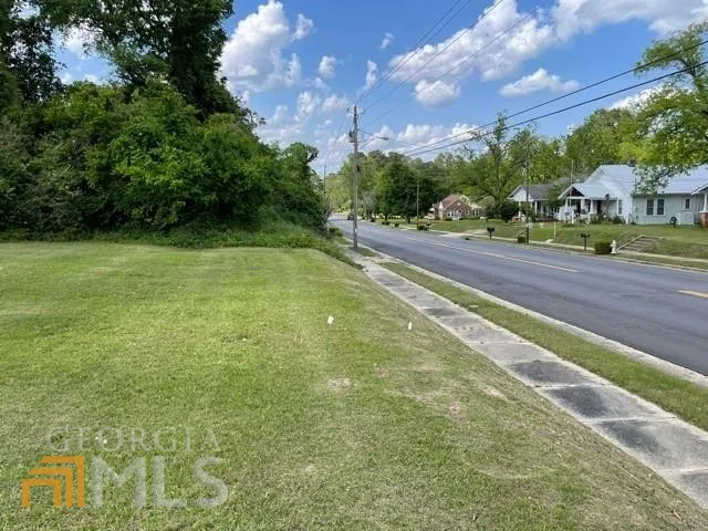 221 N Main STS Sylvania, GA 30467