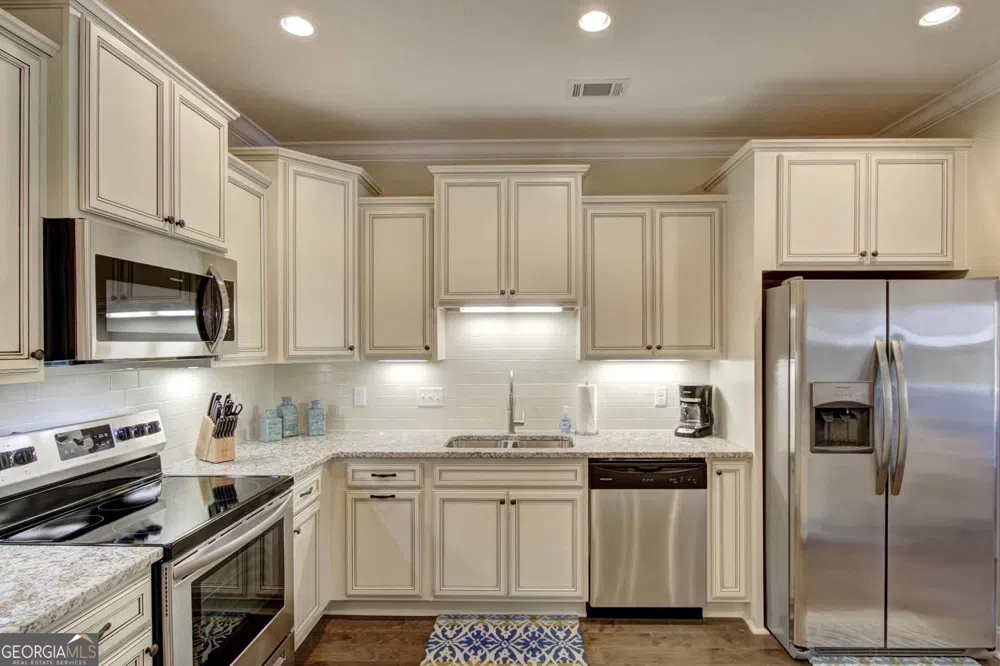 205 Mariners CIR St. Simons, GA 31522