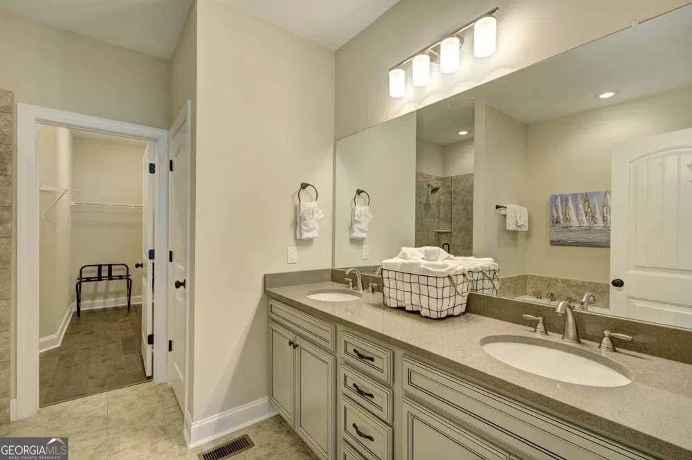 205 Mariners CIR St. Simons, GA 31522