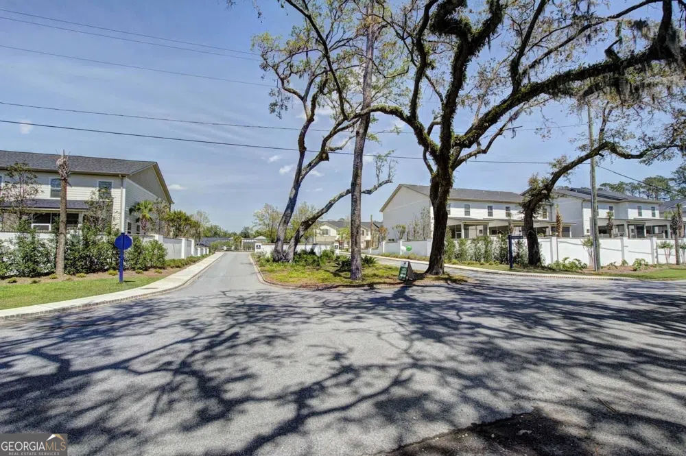 205 Mariners CIR St. Simons, GA 31522