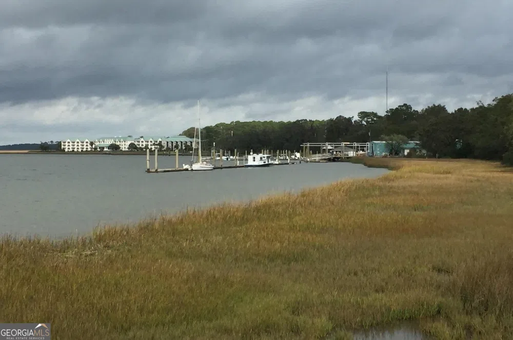 205 Mariners CIR St. Simons, GA 31522