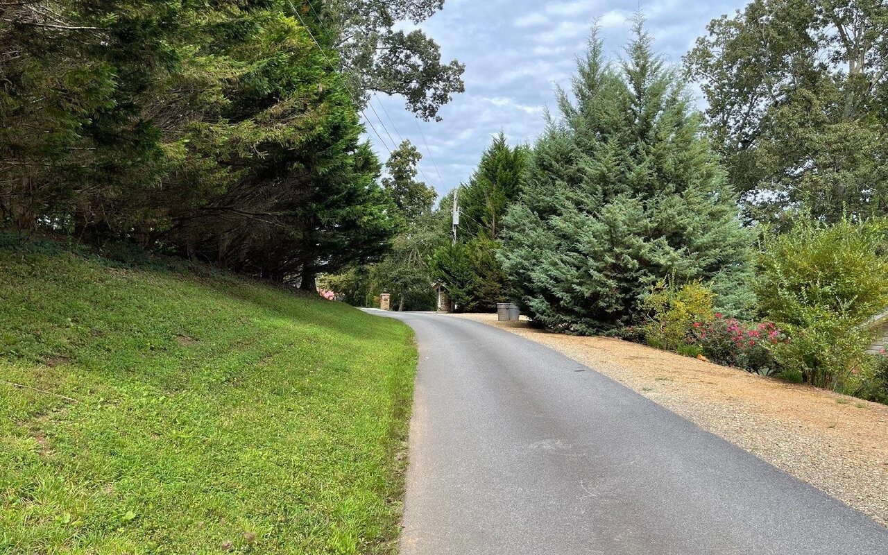 LOT 27 Sneaking Creek DR Hayesville, NC 28904