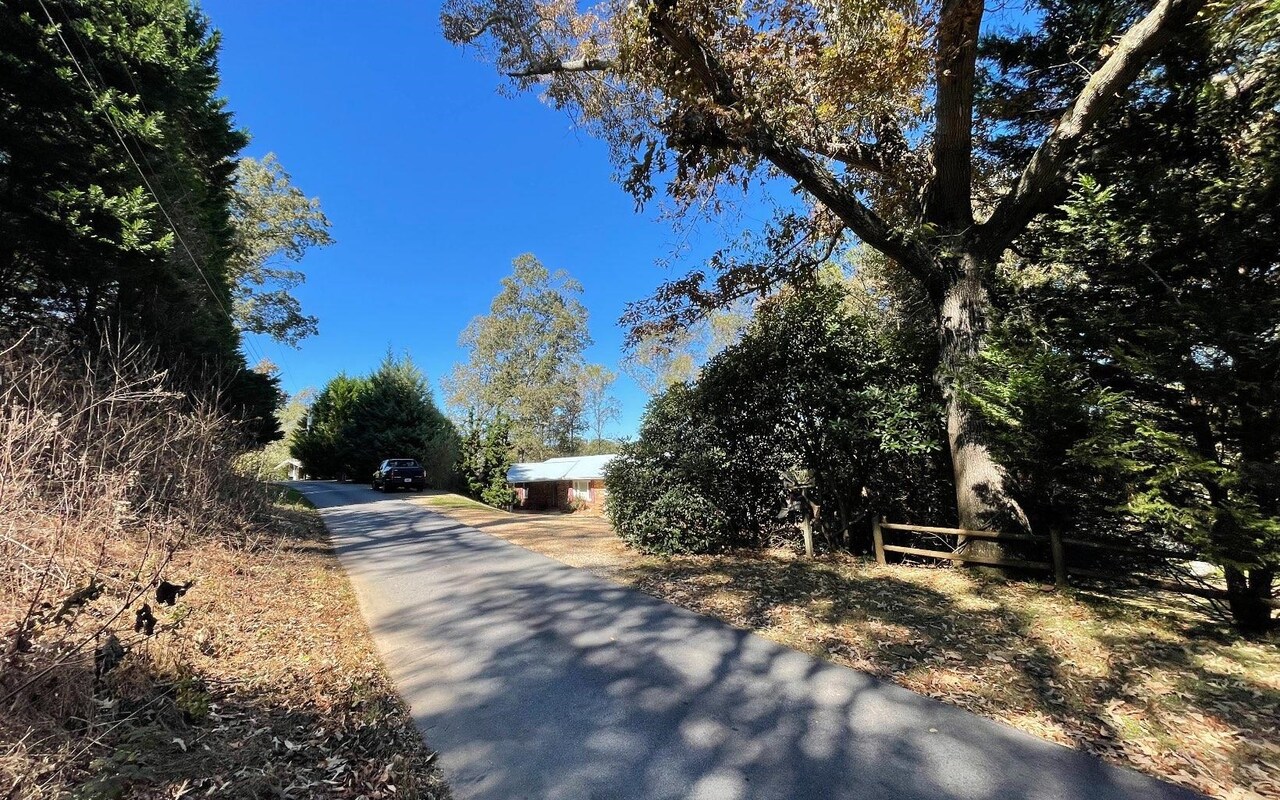 LOT 27 Sneaking Creek DR Hayesville, NC 28904
