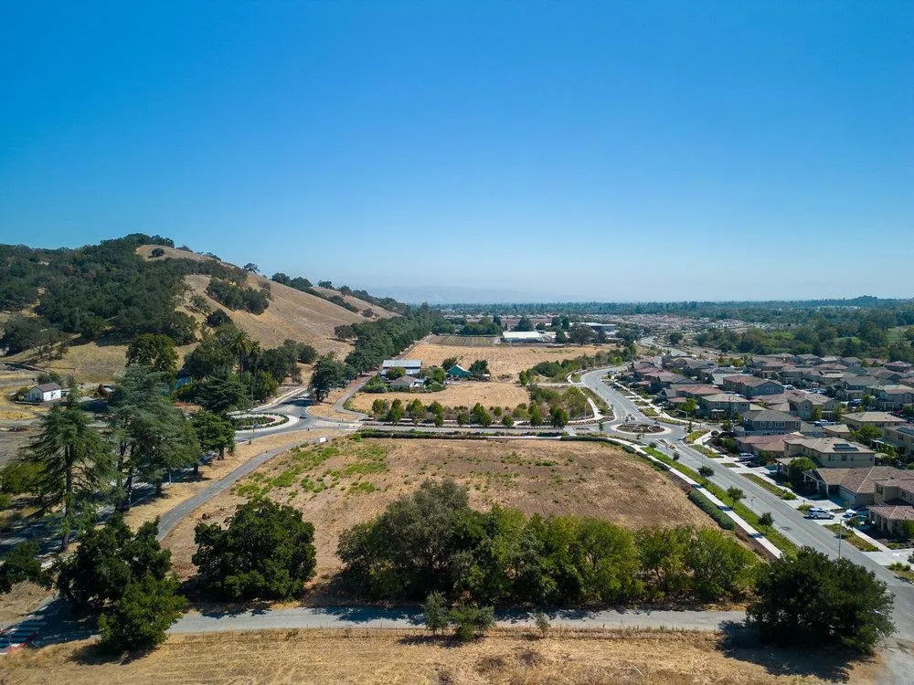 Hecker Pass Gilroy, CA 95020
