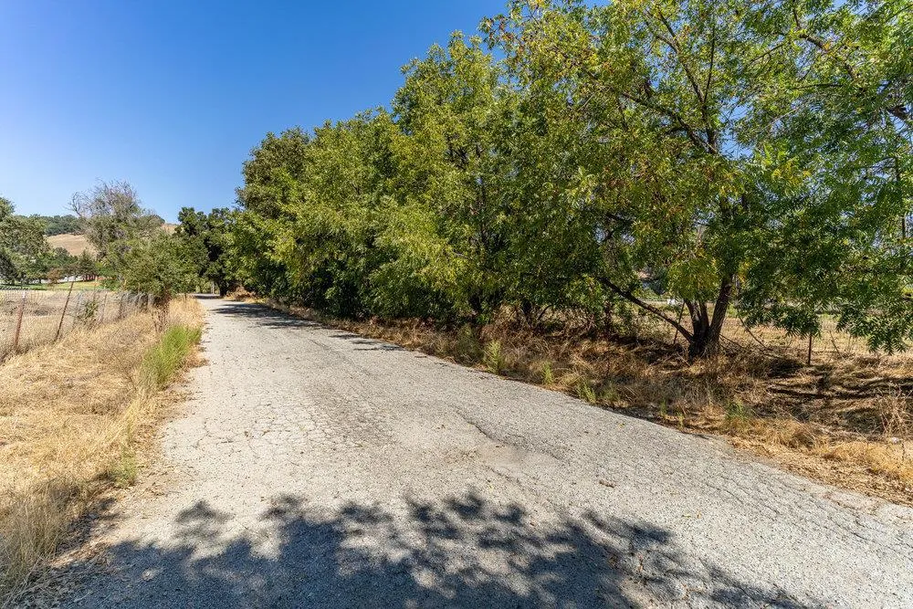 Hecker Pass Gilroy, CA 95020