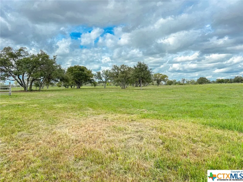 12211 FM 531 #Tract 7 Hallettsville, TX 77964