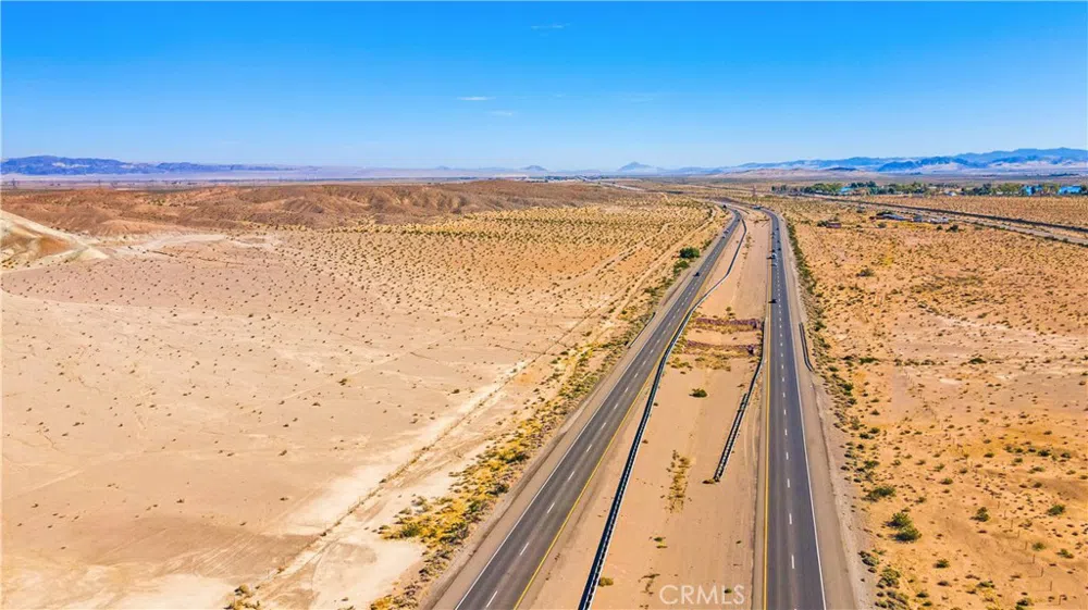 17 Yermo Road Yermo, CA 92398