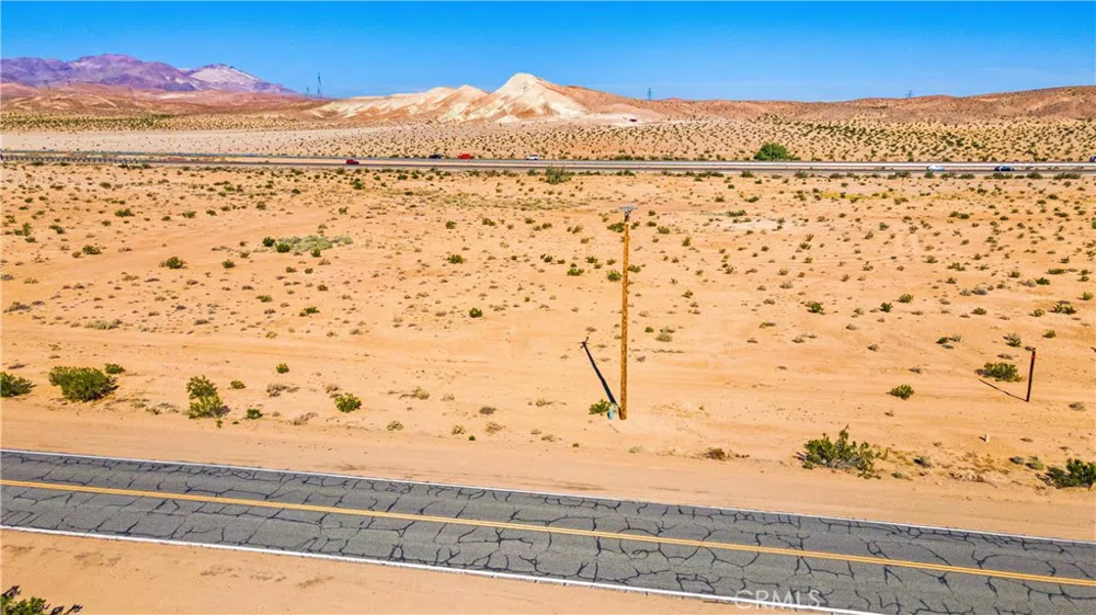 17 Yermo Road Yermo, CA 92398