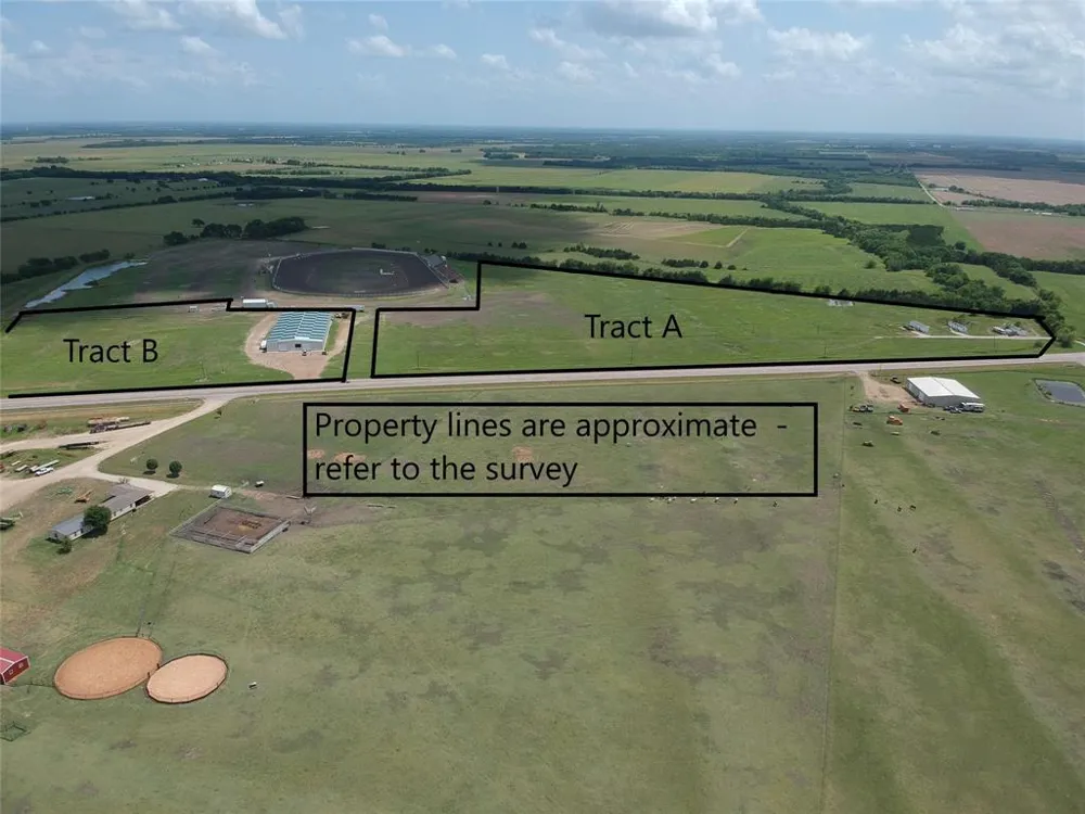 16369 US Highway 82 Petty, TX 75470
