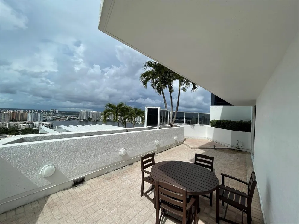 18001 Collins Ave #2912+Terrace Sunny Isles Beach, FL 33160