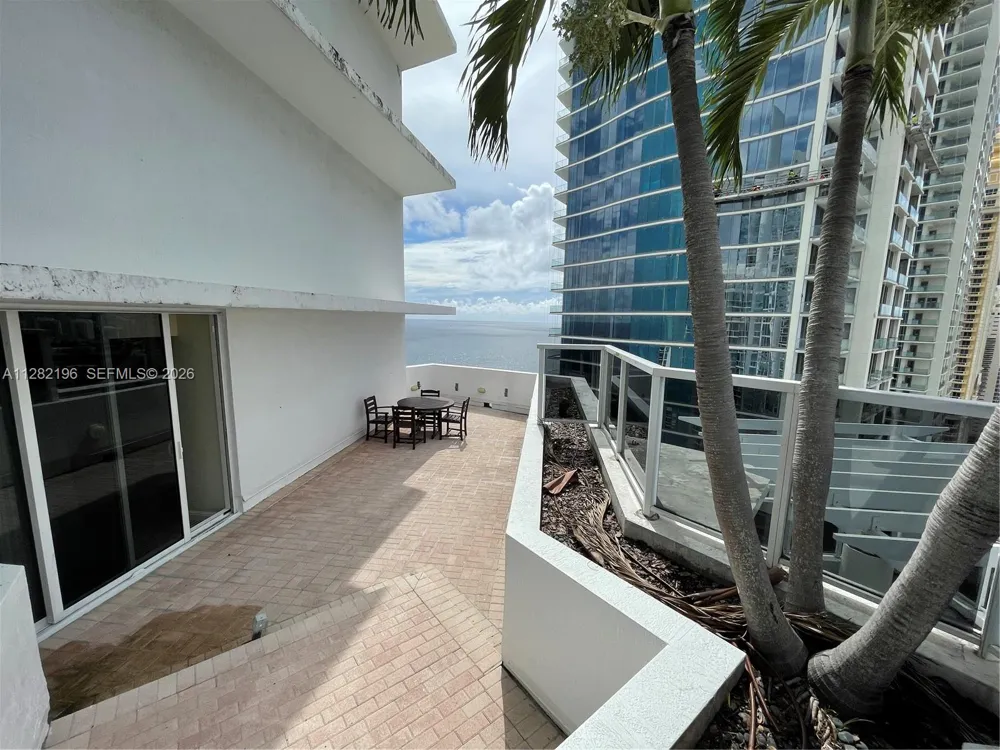 18001 Collins Ave #2912+Terrace Sunny Isles Beach, FL 33160