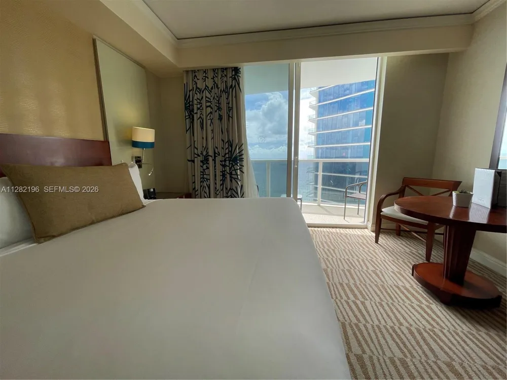18001 Collins Ave #2912+Terrace Sunny Isles Beach, FL 33160