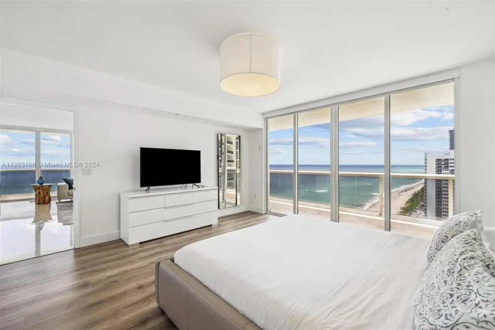 1830 S OCEAN DR #2102 Hallandale Beach, FL 33009