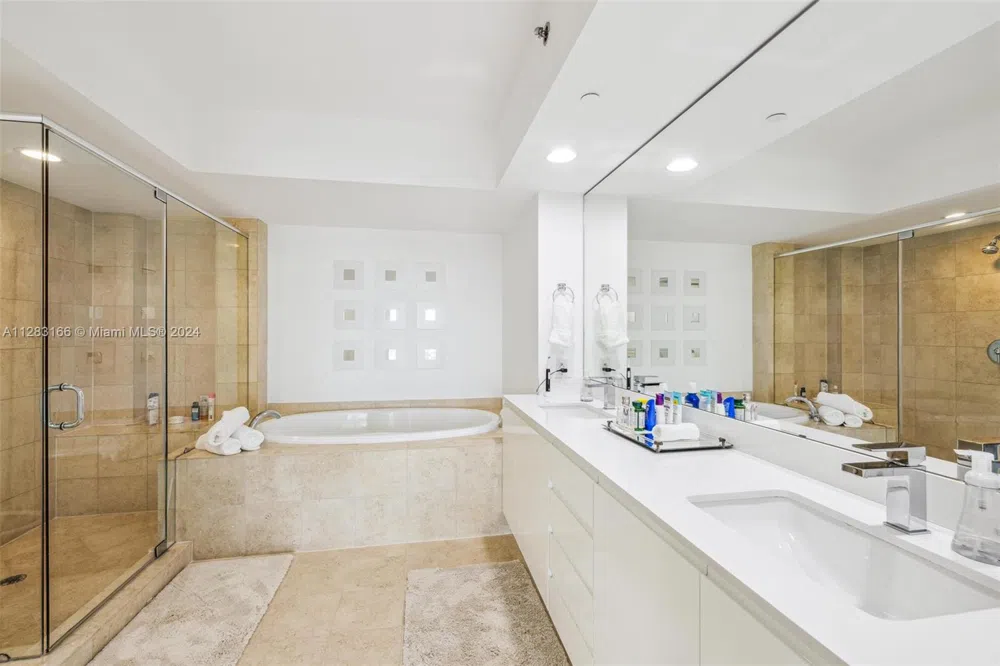 1830 S OCEAN DR #2102 Hallandale Beach, FL 33009
