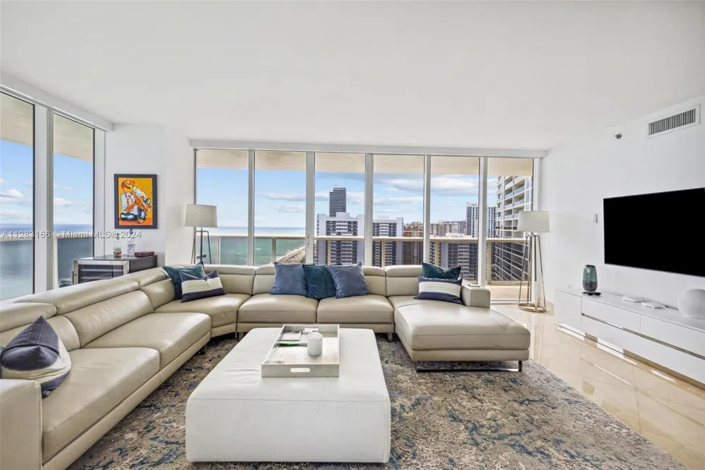 1830 S OCEAN DR #2102 Hallandale Beach, FL 33009