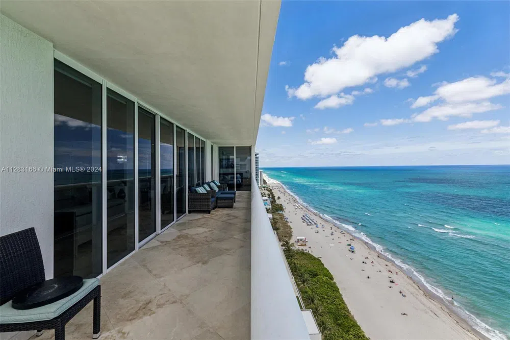 1830 S OCEAN DR #2102 Hallandale Beach, FL 33009