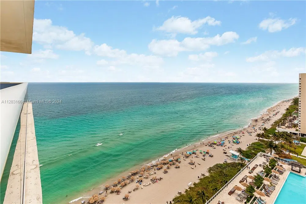 1830 S OCEAN DR #2102 Hallandale Beach, FL 33009
