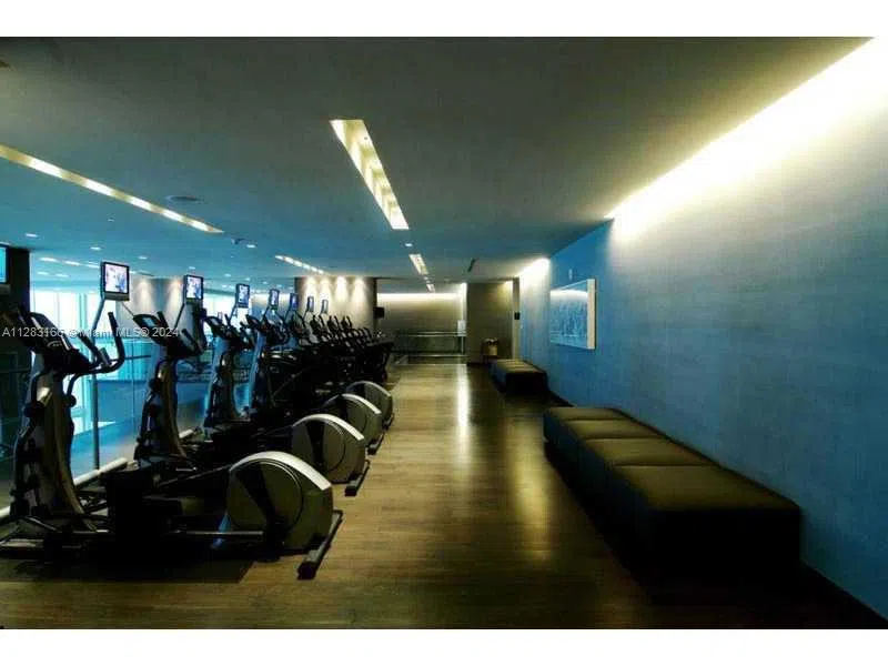 1830 S OCEAN DR #2102 Hallandale Beach, FL 33009