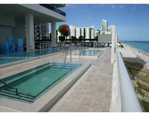 1830 S OCEAN DR #2102 Hallandale Beach, FL 33009