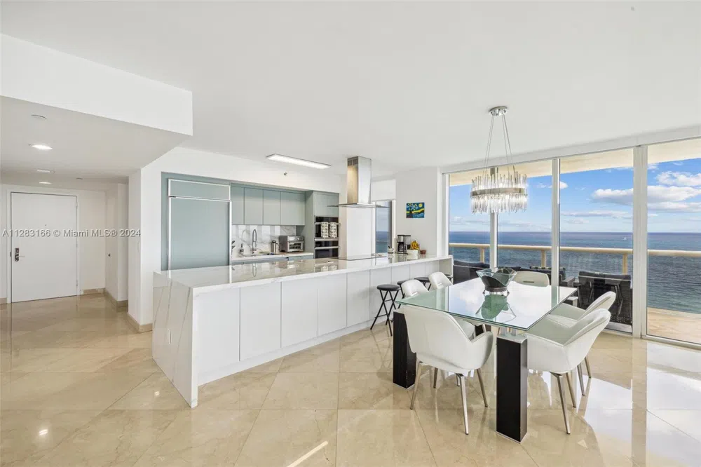 1830 S OCEAN DR #2102 Hallandale Beach, FL 33009