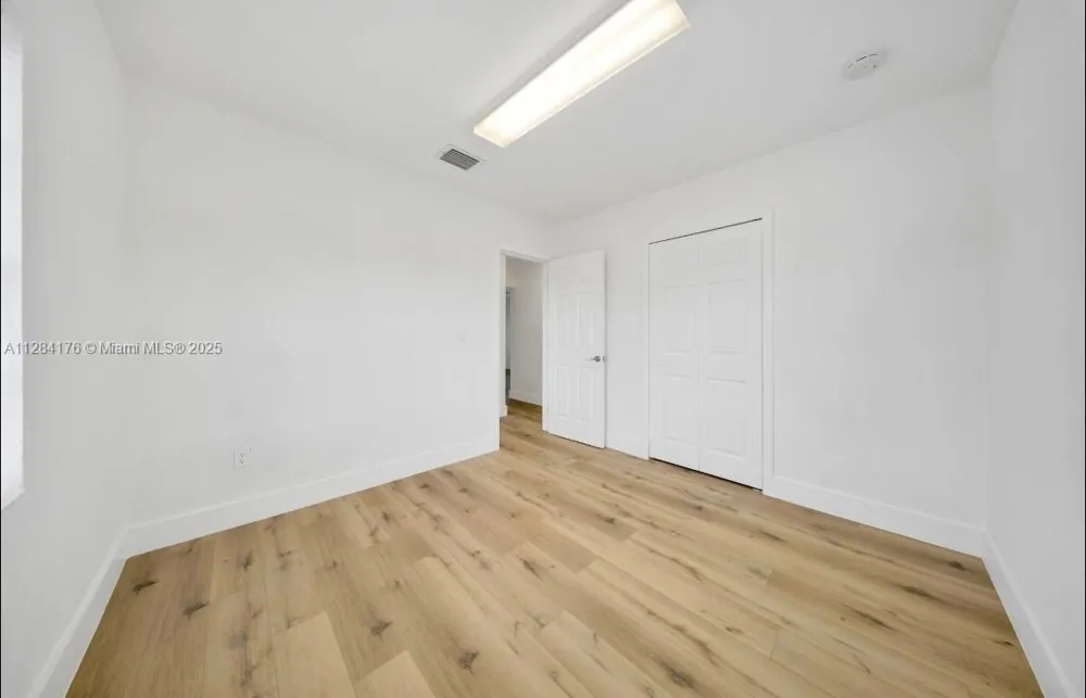782 E 37th St Hialeah, FL 33013