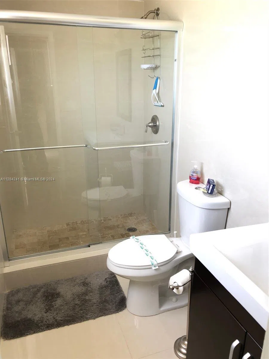 3901 S Ocean Dr #8E Hollywood, FL 33019