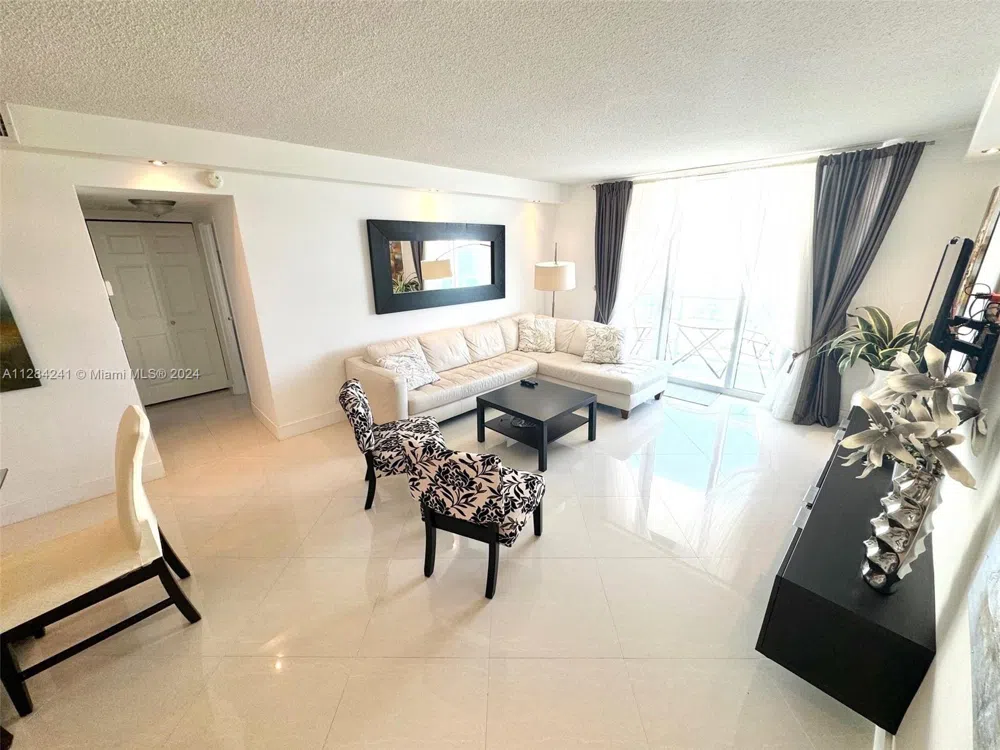 3901 S Ocean Dr #8E Hollywood, FL 33019