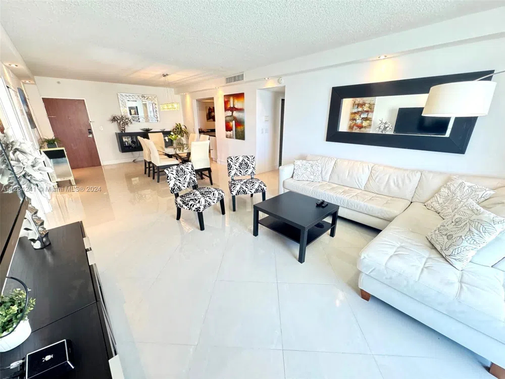 3901 S Ocean Dr #8E Hollywood, FL 33019