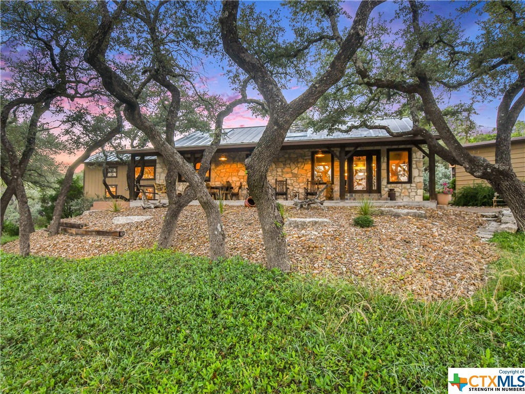 949 Spoke Hollow Road