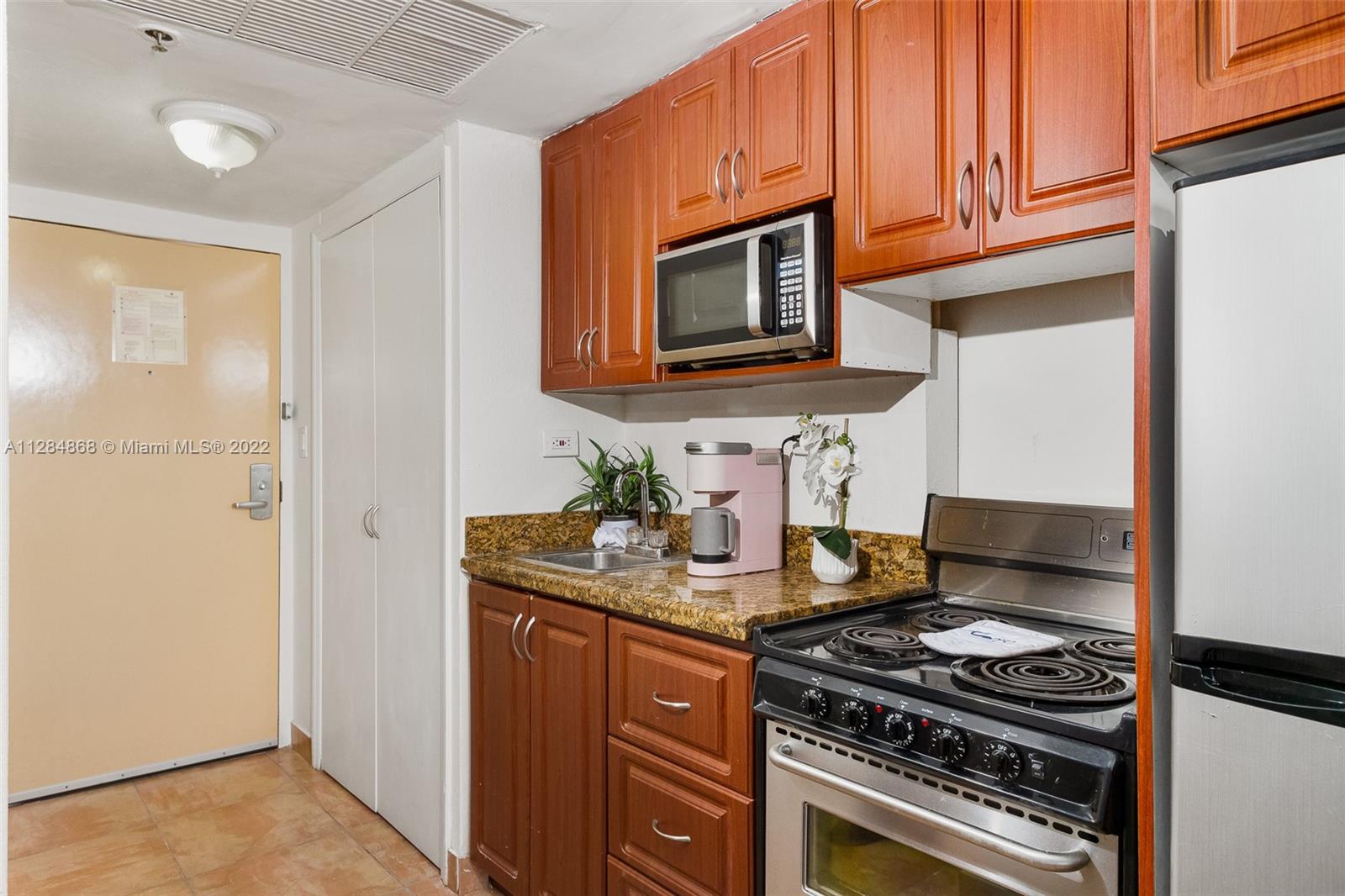 19201 Collins Ave #641 Sunny Isles Beach, FL 33160