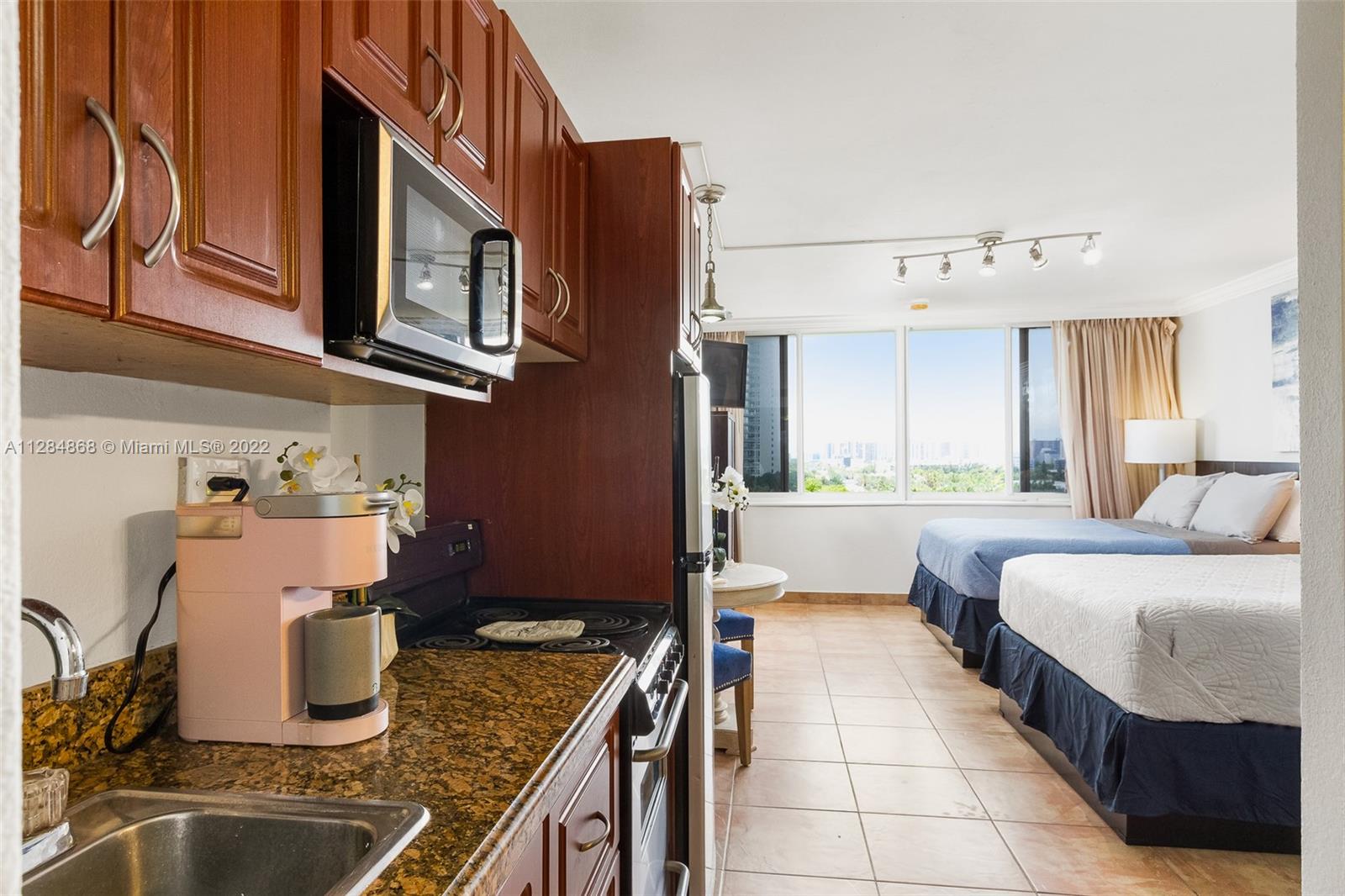 19201 Collins Ave #641 Sunny Isles Beach, FL 33160