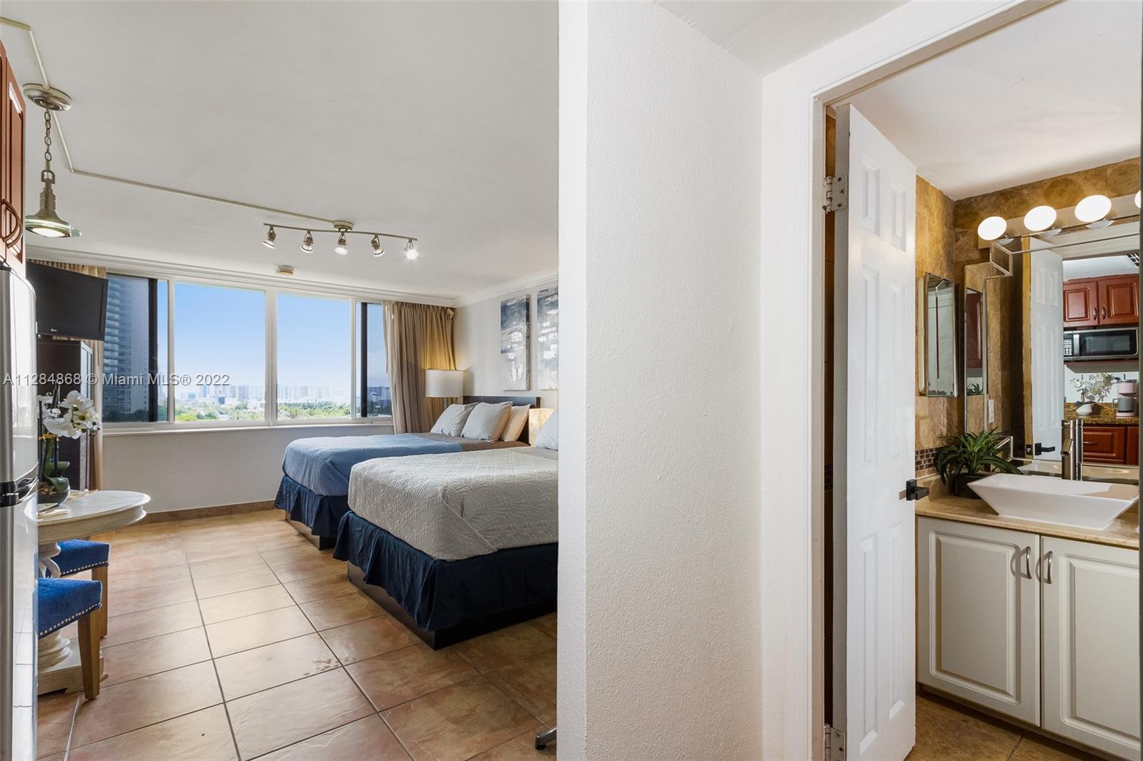 19201 Collins Ave #641 Sunny Isles Beach, FL 33160