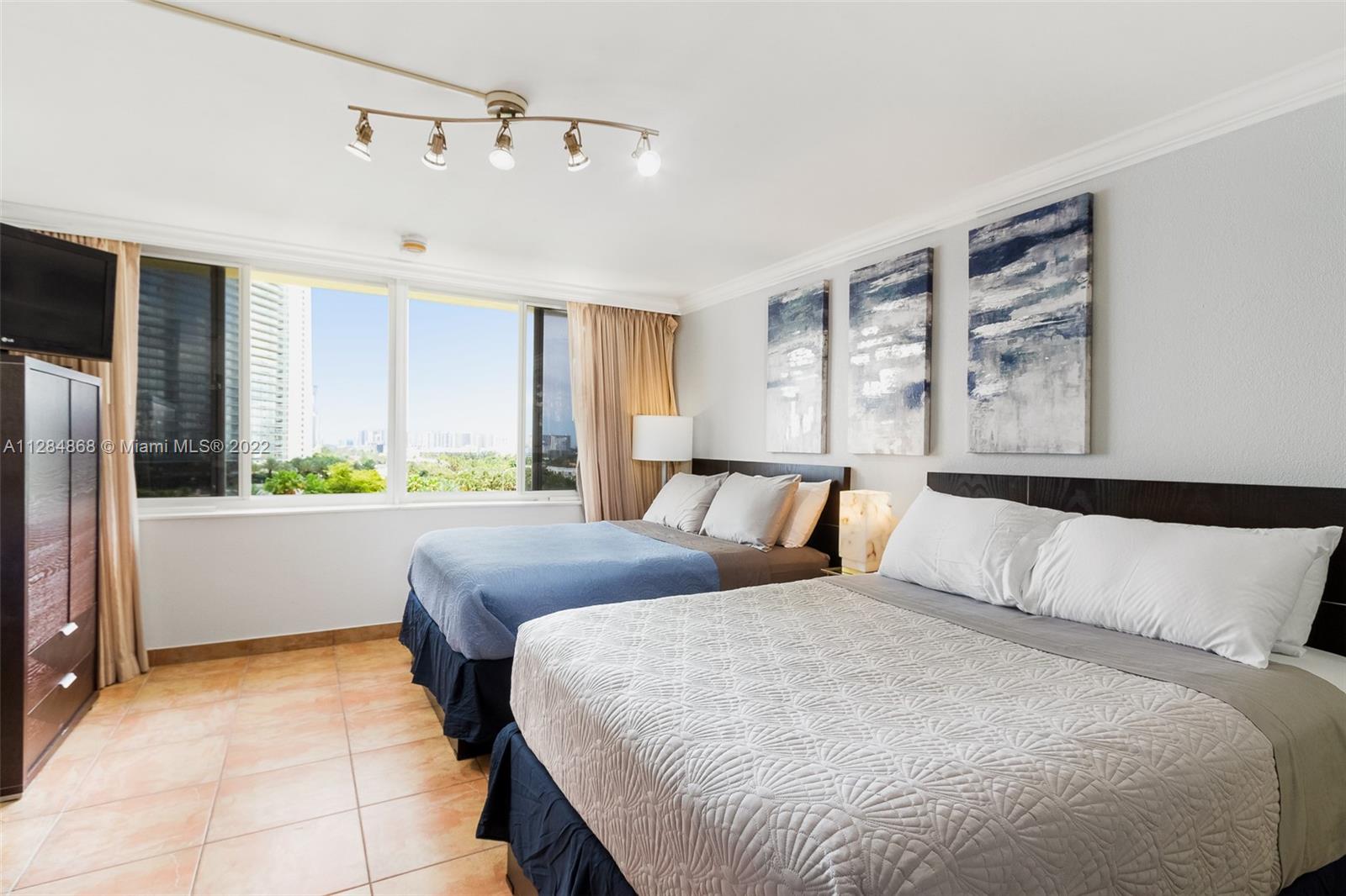 19201 Collins Ave #641 Sunny Isles Beach, FL 33160