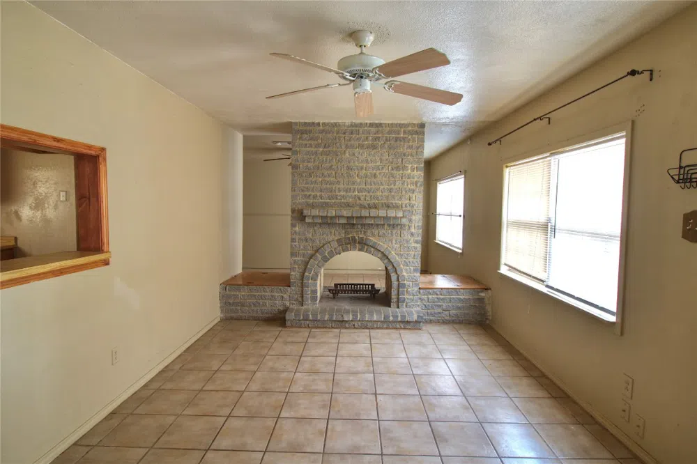 5607 Summer Gold Dr San Antonio, TX 78222
