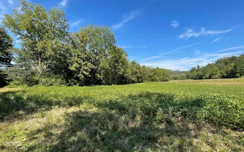 37+ ACRES Jarrett RD
