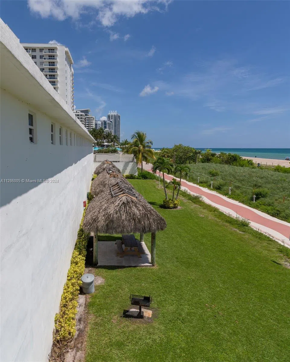 5601 Collins Ave #1206 Miami Beach, FL 33140