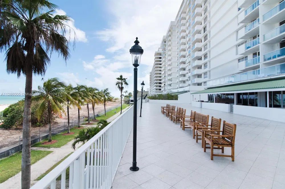 5601 Collins Ave #1206 Miami Beach, FL 33140