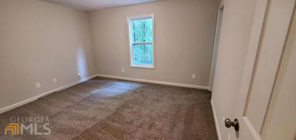 6050 April DR Sugar Hill, GA 30518