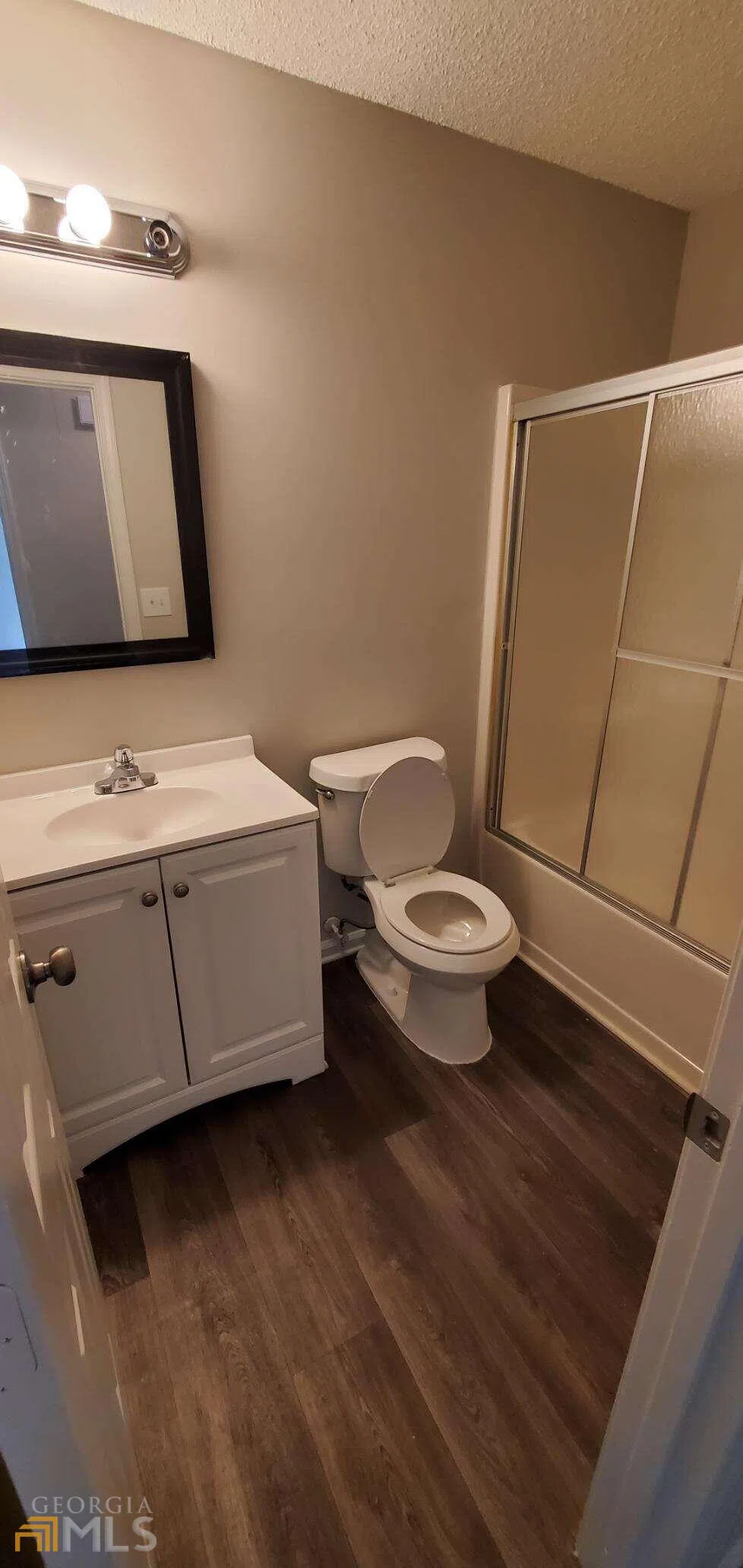 6050 April DR Sugar Hill, GA 30518