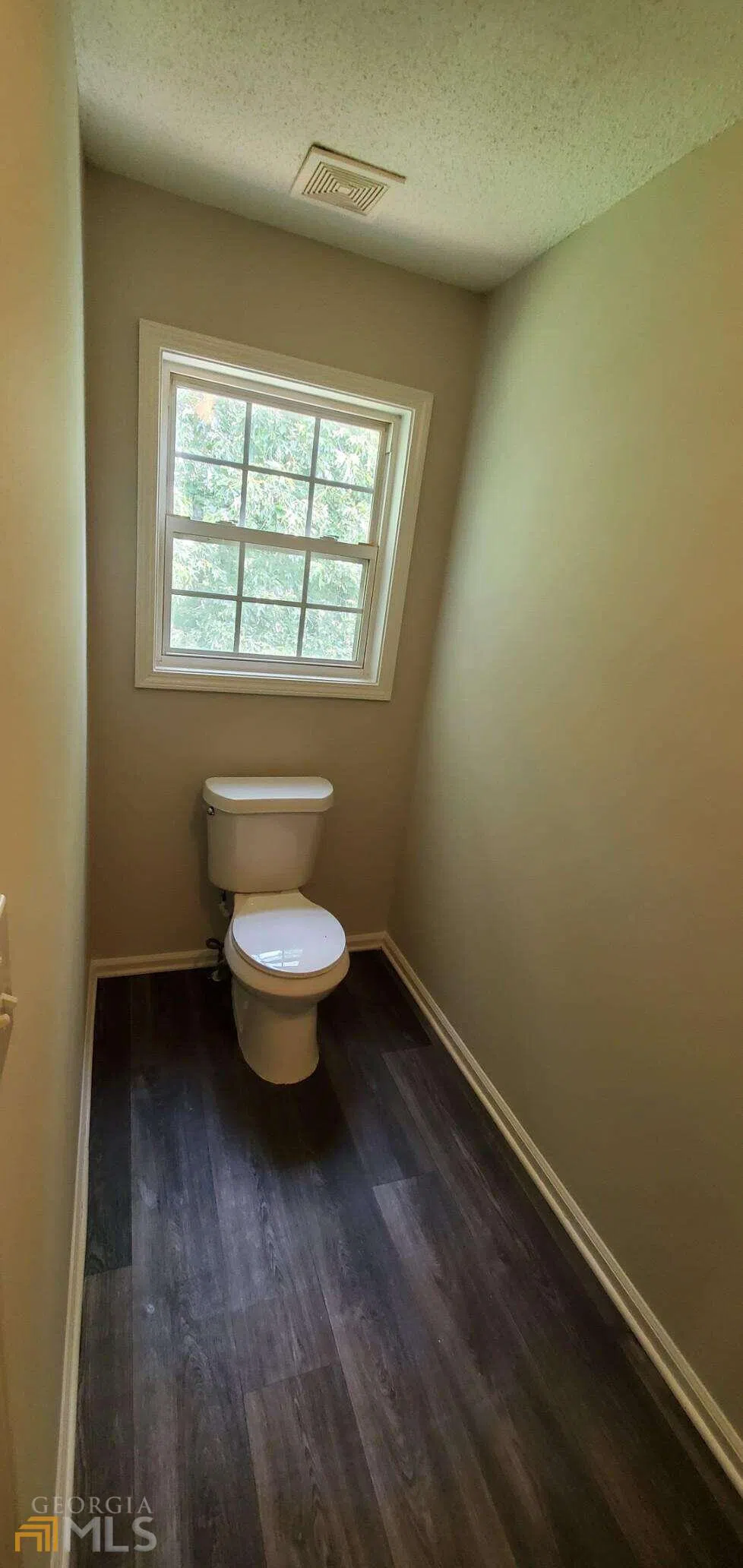 6050 April DR Sugar Hill, GA 30518