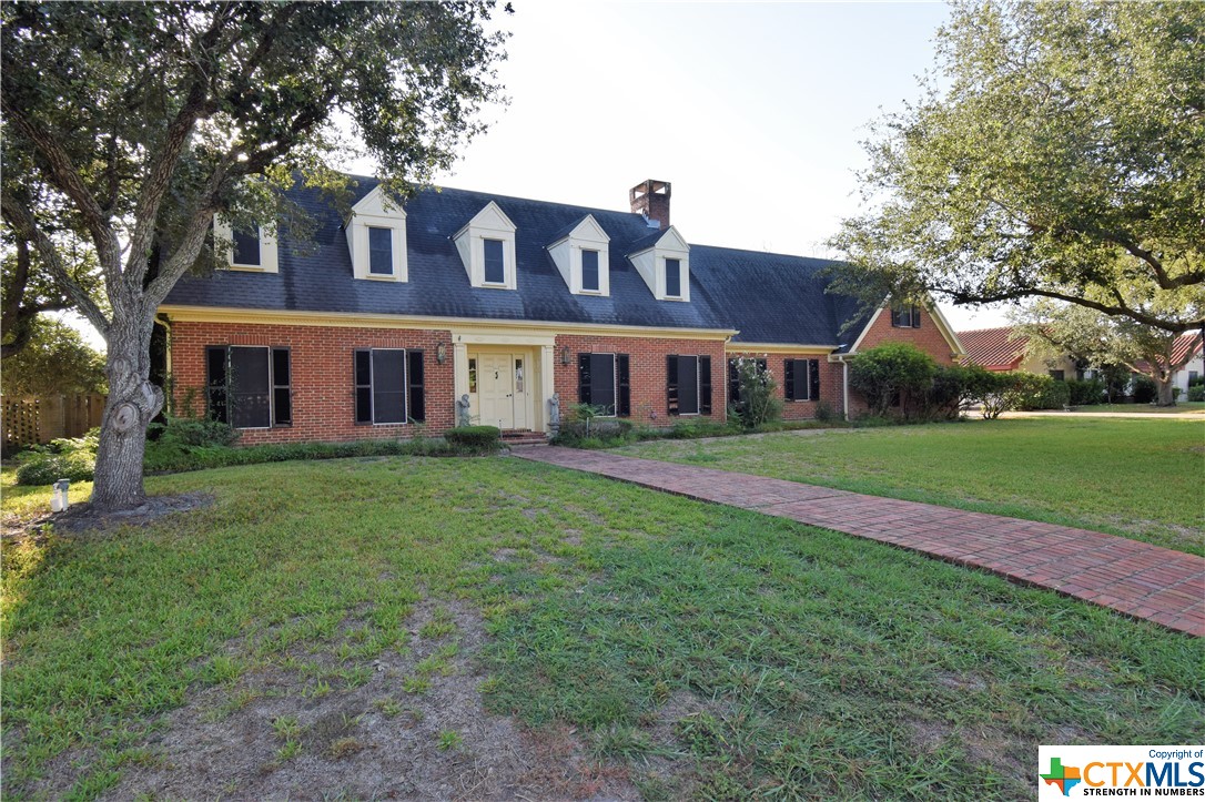 282 El Camino Real Street