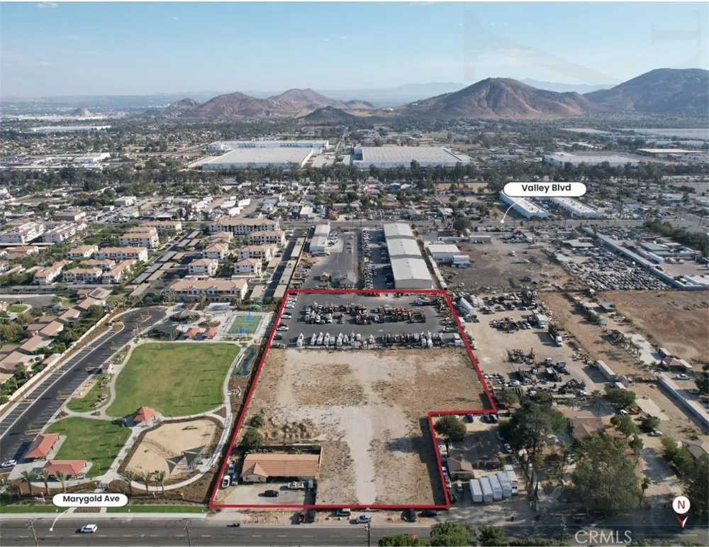 17897 Marygold Avenue Bloomington, CA 92316