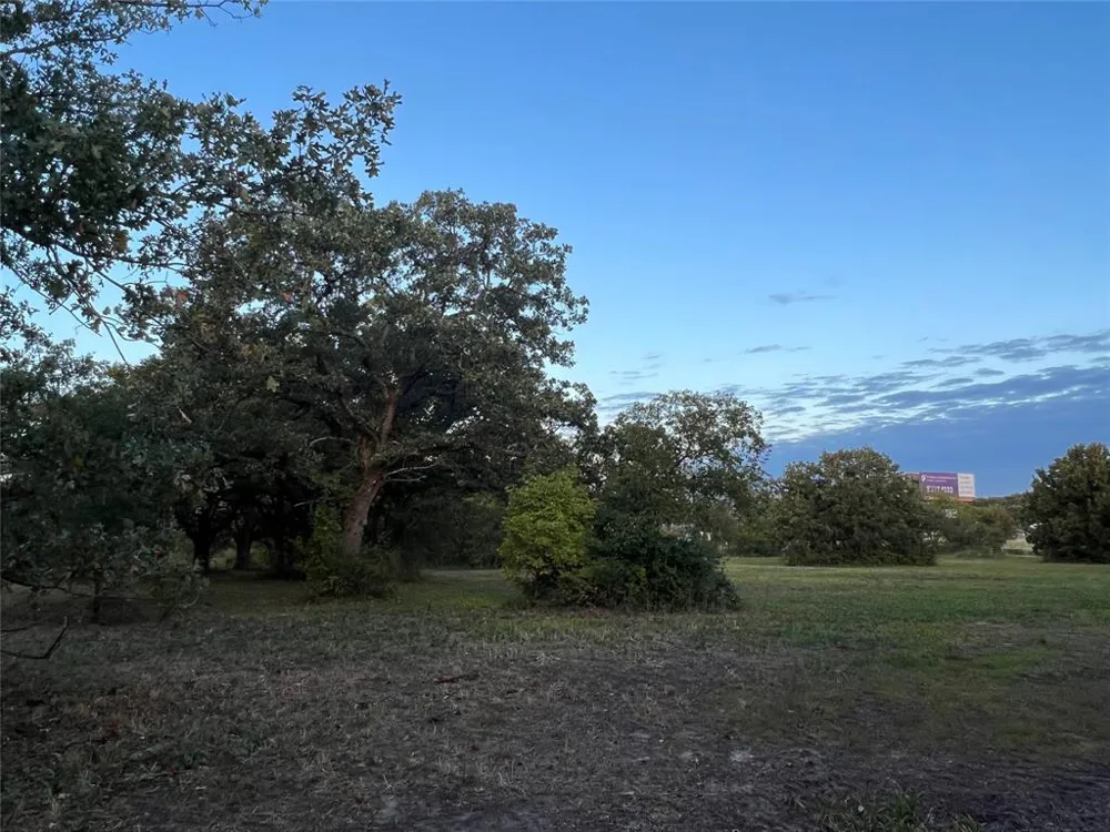 1300 Shannon Road W Sulphur Springs, TX 75482