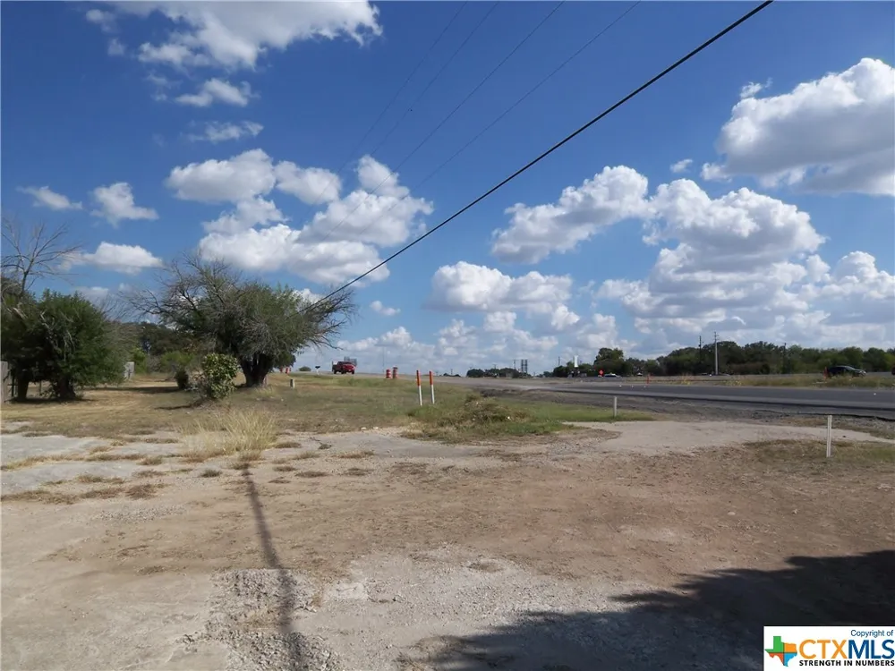 1901 W US HWY 190 I-14 Belton, TX 76513