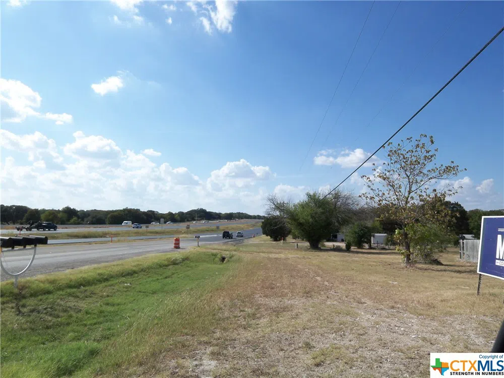 1901 W US HWY 190 I-14 Belton, TX 76513