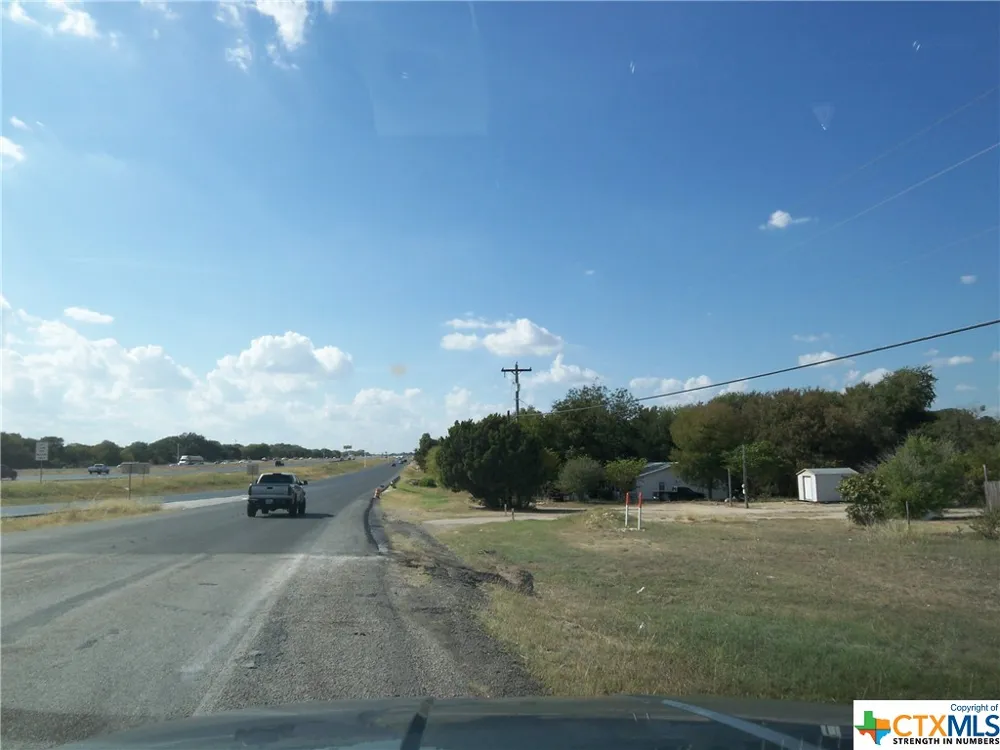 1901 W US HWY 190 I-14 Belton, TX 76513